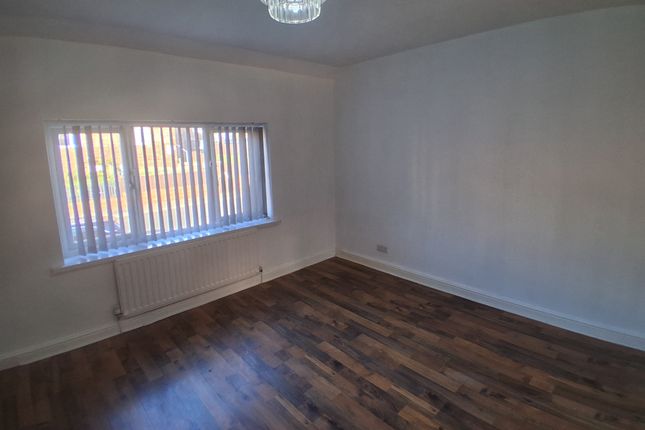 Conyers Crescent, Peterlee, SR8, Peterlee photo 4