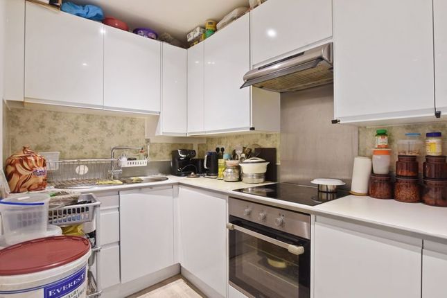 Flat for sale in Imperial Drive, North Harrow, Harrow