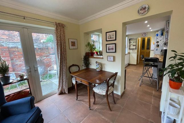 393, Spring Bank West, Hull photo 4