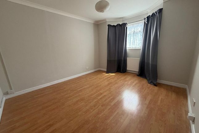 231, Croydon Road, Caterham photo 3