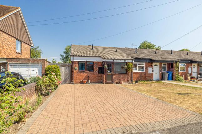 1-bed house on 43, Keepers Farm Close, Windsor, £375,000