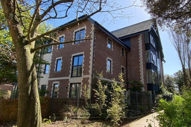 1-bed flat on 2 Fleur De Lis, Courtland Road, Paignton, £40,000