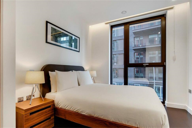 7, Madeira Tower, Ponton Road, London photo 2
