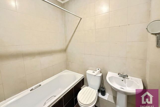 21A,, Heron Street, Swinton photo 4