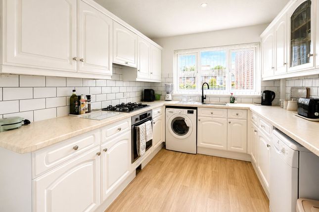 55, Fleming Way, Milford Haven photo 4