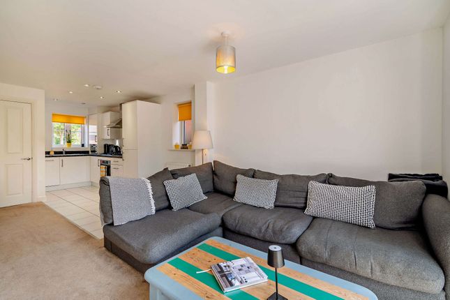 7 Riverside View, Castleford photo 4