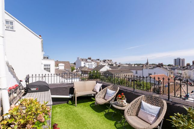 Flat 3, 68 Rouge Bouillon, Jersey photo 4