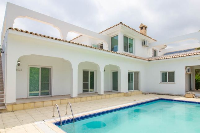 Thumbnail Villa for sale in 5 Bedroom Resale Villa + Swimming Pool, Ozankoy, Cyprus