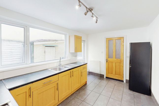 69, Adeline Street, Cardiff photo 4