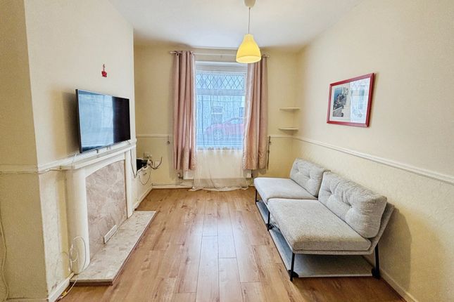 24, Fitzroy Street, Cardiff photo 2