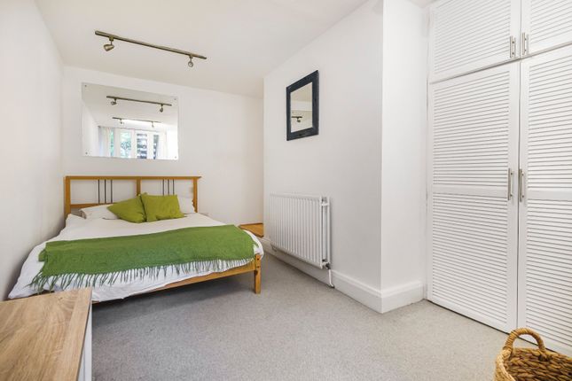 Terraced house for sale in Northolme Road, Highbury Barn