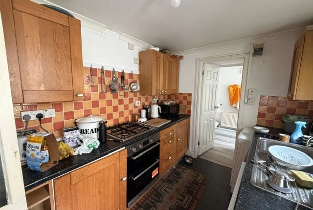 8, Penzance photo 3
