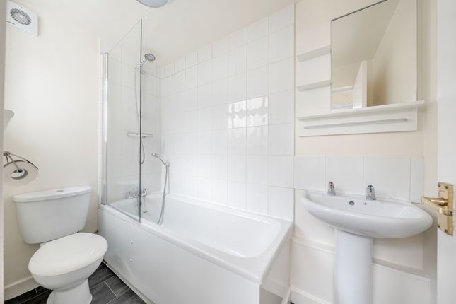 8 Mayfield Terrace, Harrogate photo 3