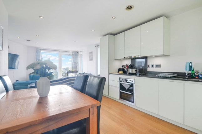 110 Churchill Road, London photo 4