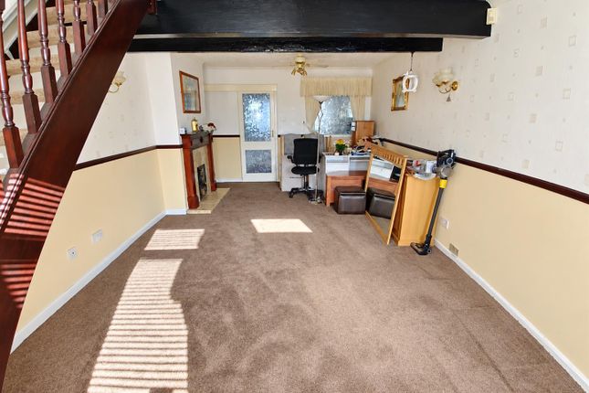 32, Herbert Street, Nuneaton photo 2