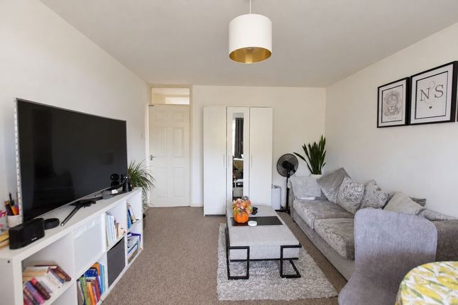 23, Goldthorne Close, Maidstone photo 2