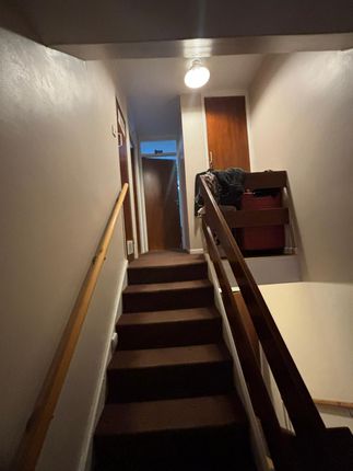 30 Falmouth Road, Leicester photo 2