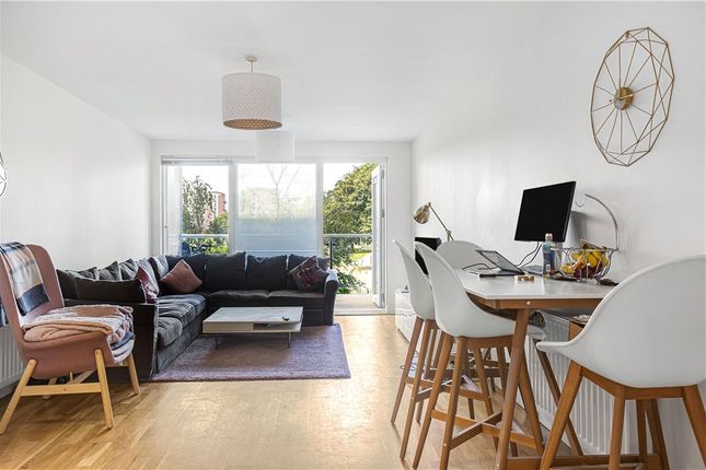 Property for sale in Upper North Street, London