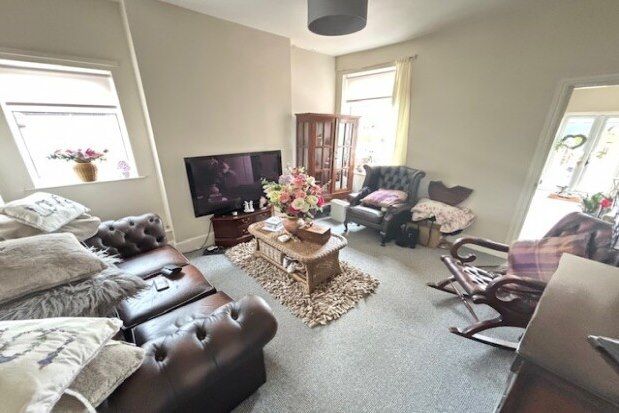 End terrace house to rent in St. Thomas' Avenue, Nottingham