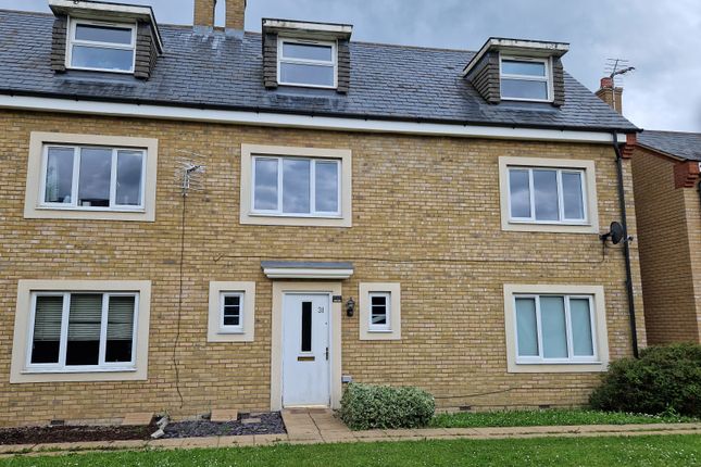 Thumbnail Town house to rent in Fawnlea, Cambridge