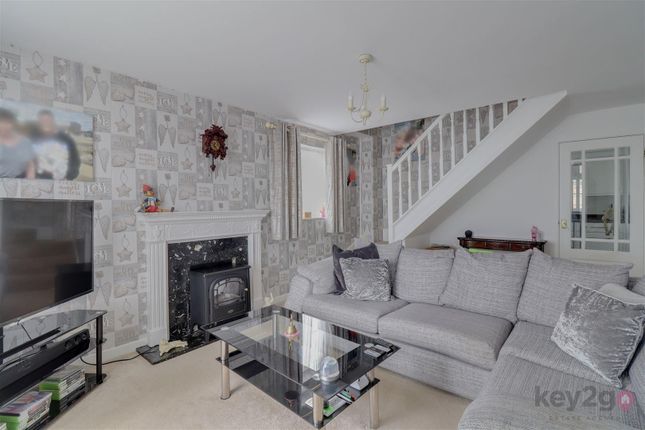 39, Springfield Close, Sheffield photo 2