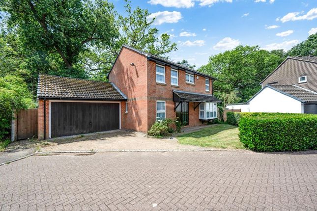 4-bed detached on 11, Northcliffe Close, Worcester Park, £750,000