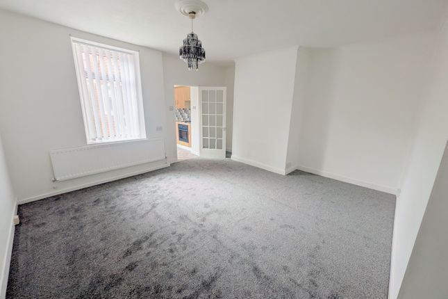 9, Nursery Lane, Felling photo 2