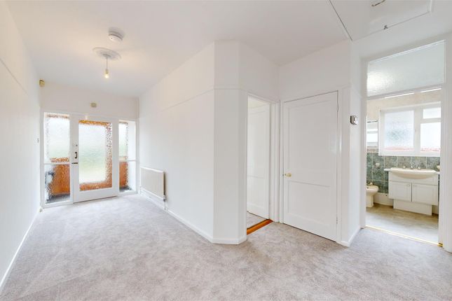 45, Exeter Gardens, Stamford photo 2