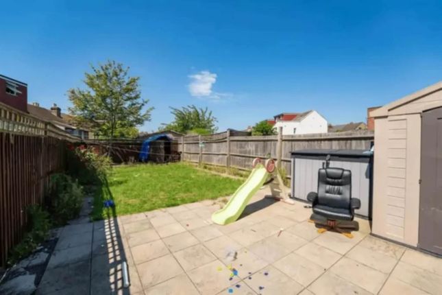 60, Salisbury Road, Southall photo 3