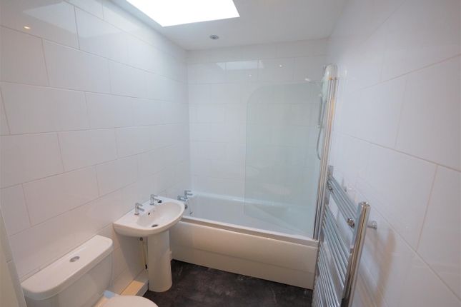 Flat 3, 13, Redcar Road, Guisborough photo 5