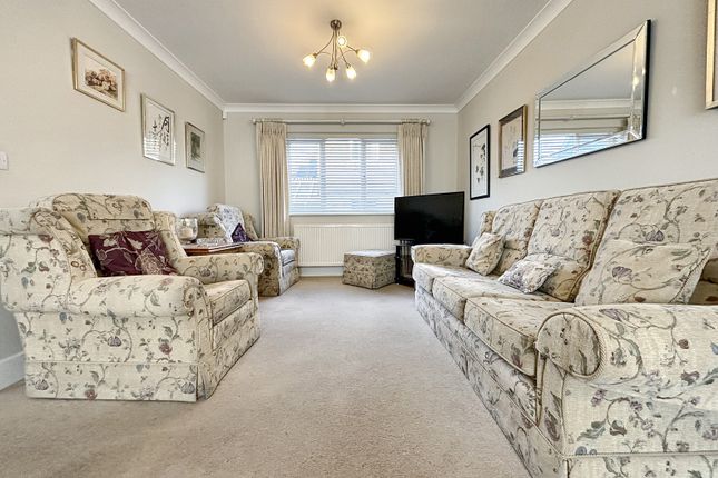 19, Havillands Place, Wye photo 5