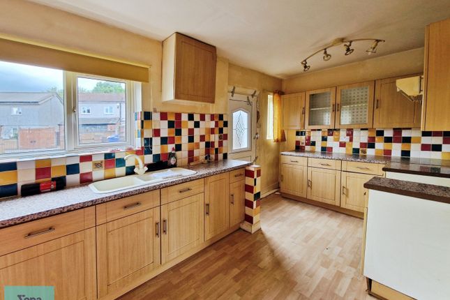 13, Church Road, Stainforth, Doncaster photo 2