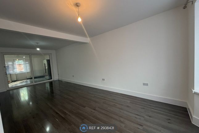 Lady Margaret Road, Southall photo 5