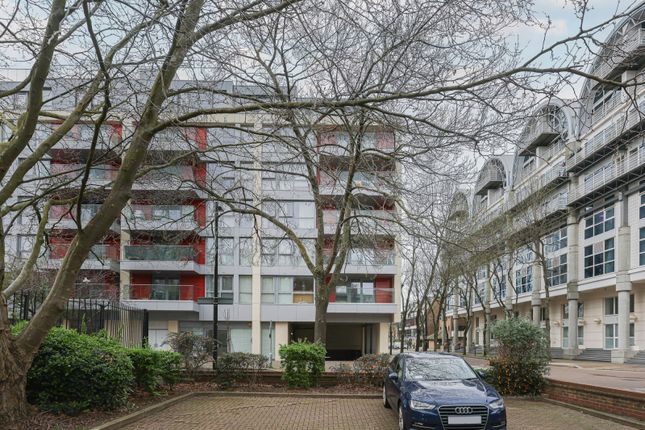 Flat for sale in Rope Street, Rotherhithe