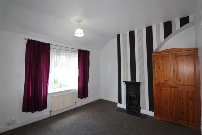 Bedroom 1.Jpg