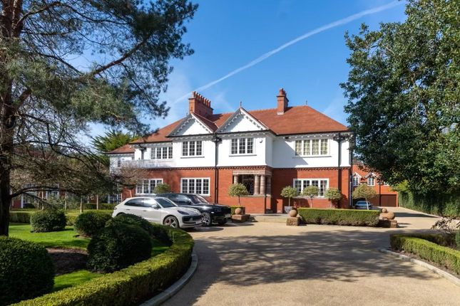 Detached house to rent in Victoria Road, Formby