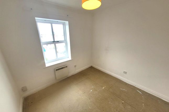 Flat for sale in Upper Parliament Street, Liverpool