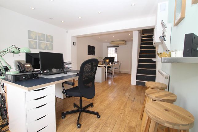 Property to rent in St. Thomas Road, Brentwood