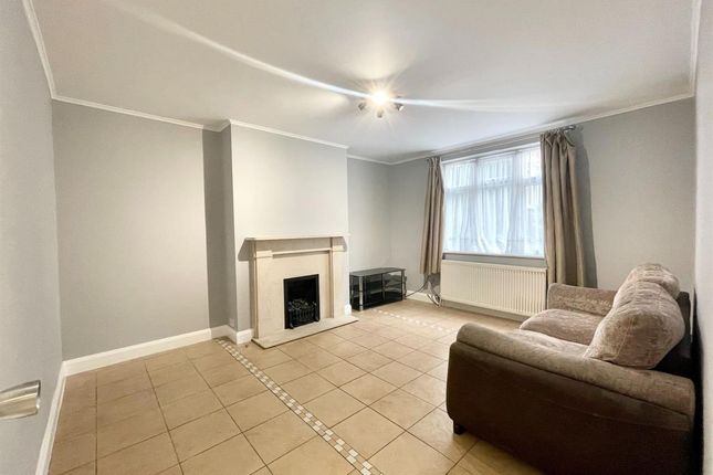 Flat 6, High Trees, London photo 2