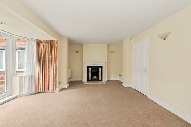 2, East Wing, Home Farm, Berkhamsted photo 4