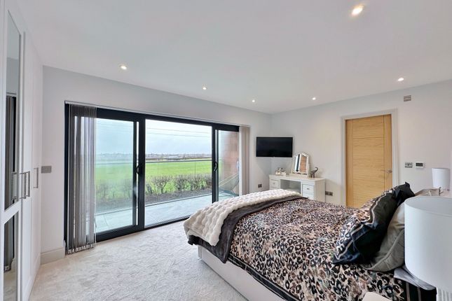 Flat 4, The View, Wirral photo 4