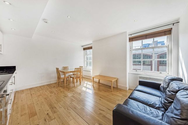 Flat for sale in Chiswick High Road, London