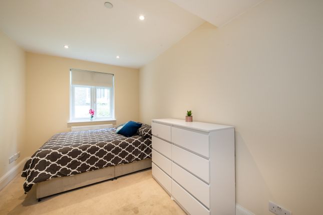 Tachbrook Street, SW1V 2NE, London photo 4