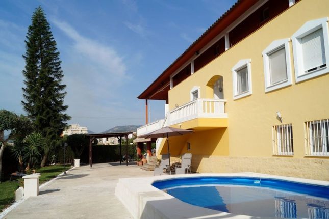 Villa for sale in Street Name Upon Request, Oliva, Es