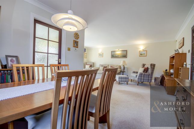 35, Long West Croft, Nottingham photo 4