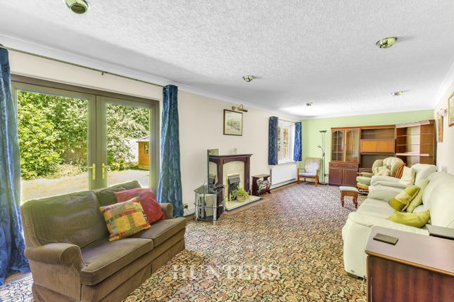8, Johnson Grove, Manchester photo 4