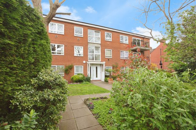 Flat for sale in 75 Upper Tulse Hill, Brixton