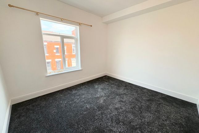 29, Salford photo 5