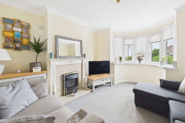 32, Woodside Avenue, Cinderford photo 2