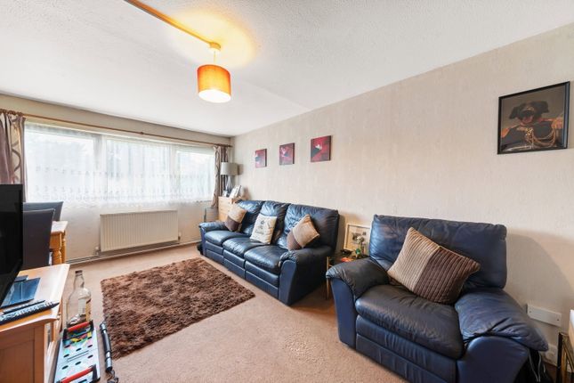 140, Mackenzie Way, Gravesend photo 3